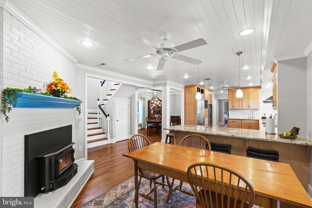 515 LEE DALE DRIVE