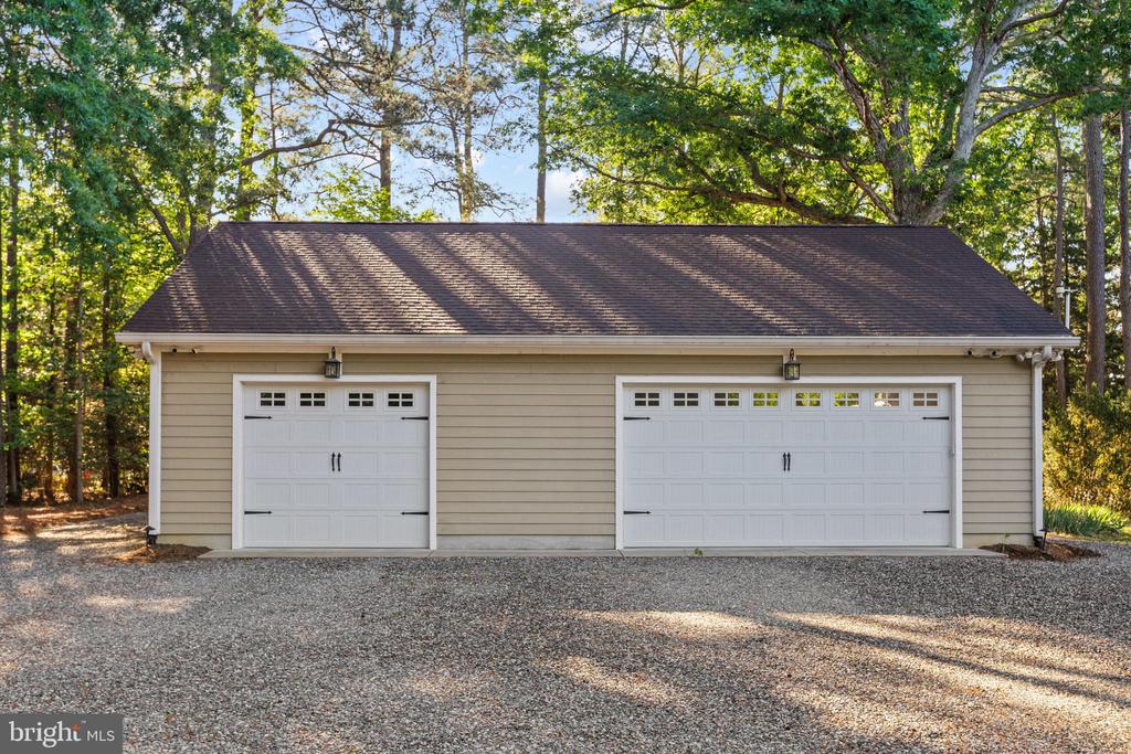515 LEE DALE DRIVE