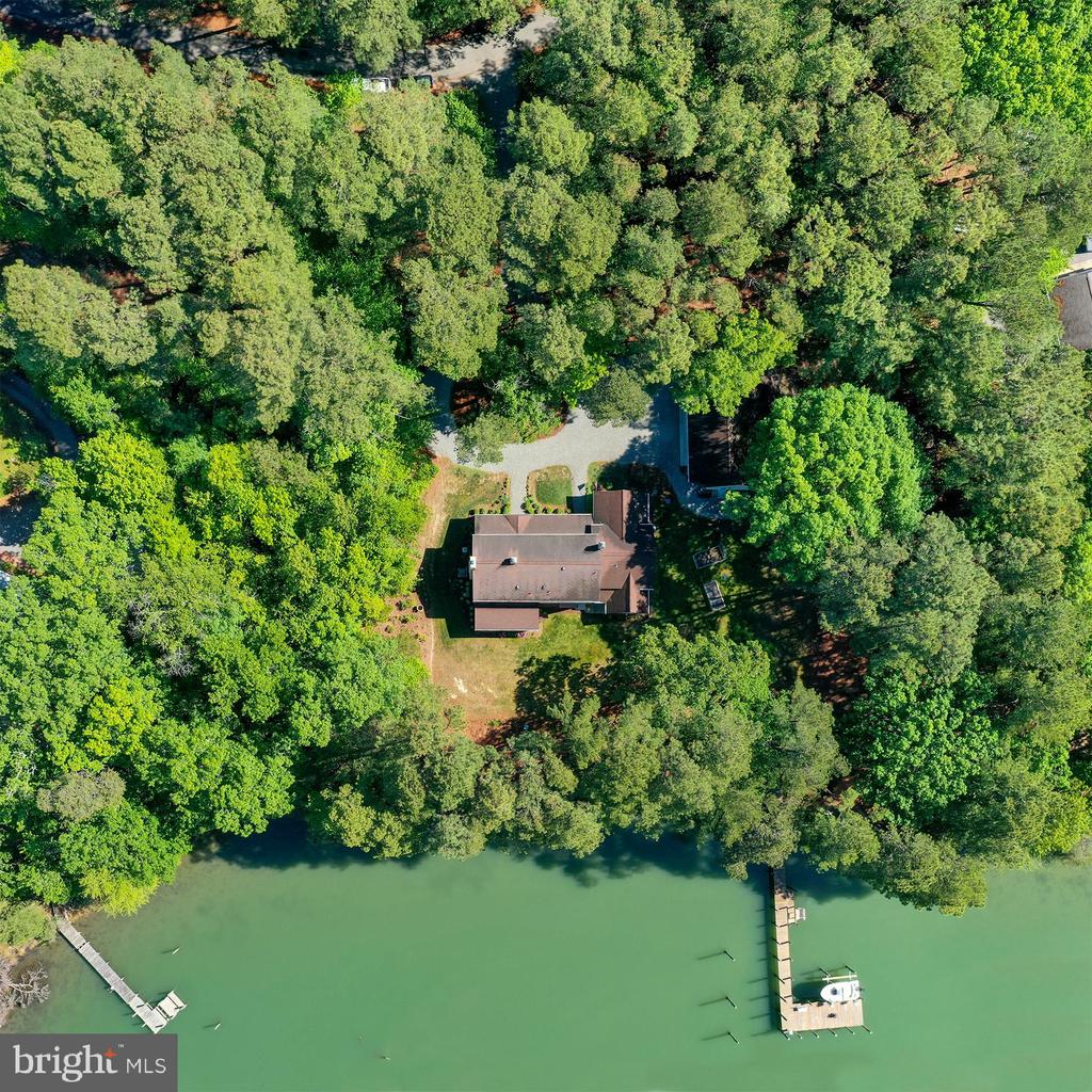 515 LEE DALE DRIVE