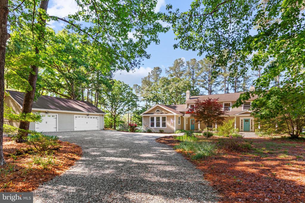 515 LEE DALE DRIVE
