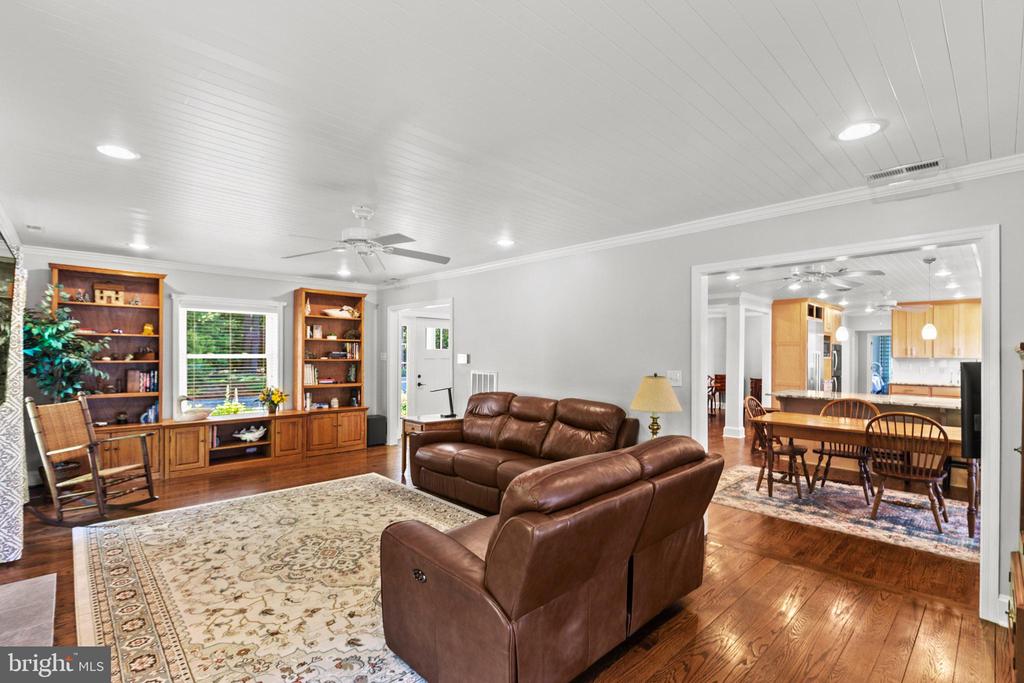 515 LEE DALE DRIVE