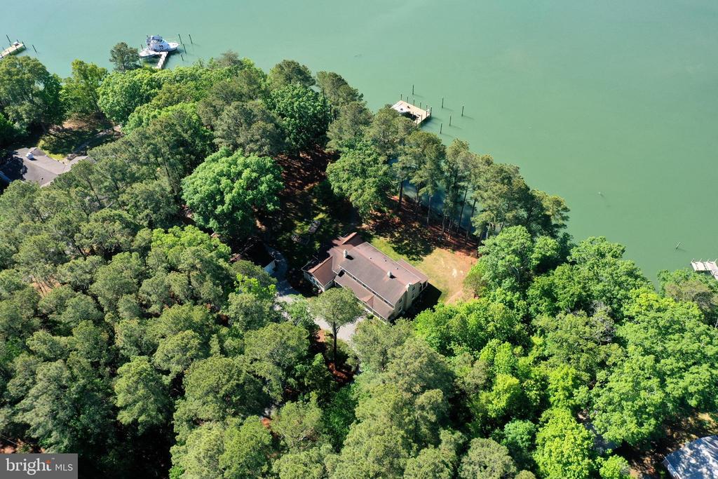 515 LEE DALE DRIVE