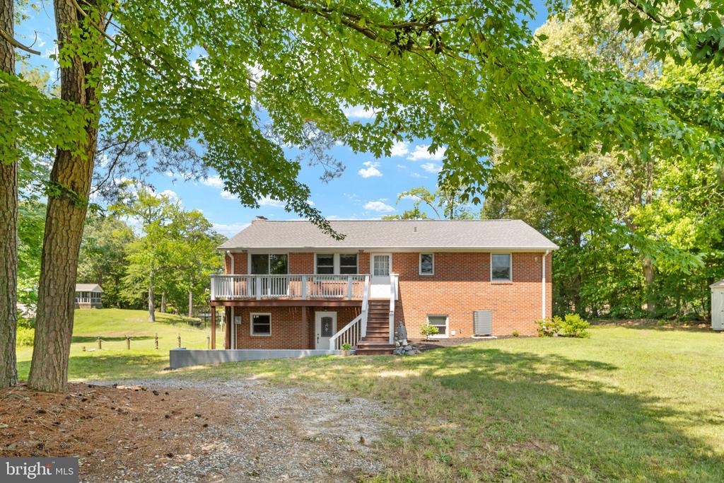 279 HARBOR DRIVE