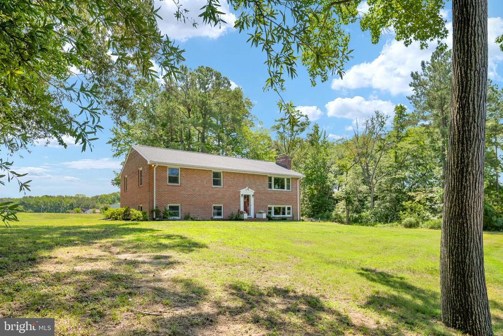 279 HARBOR DRIVE