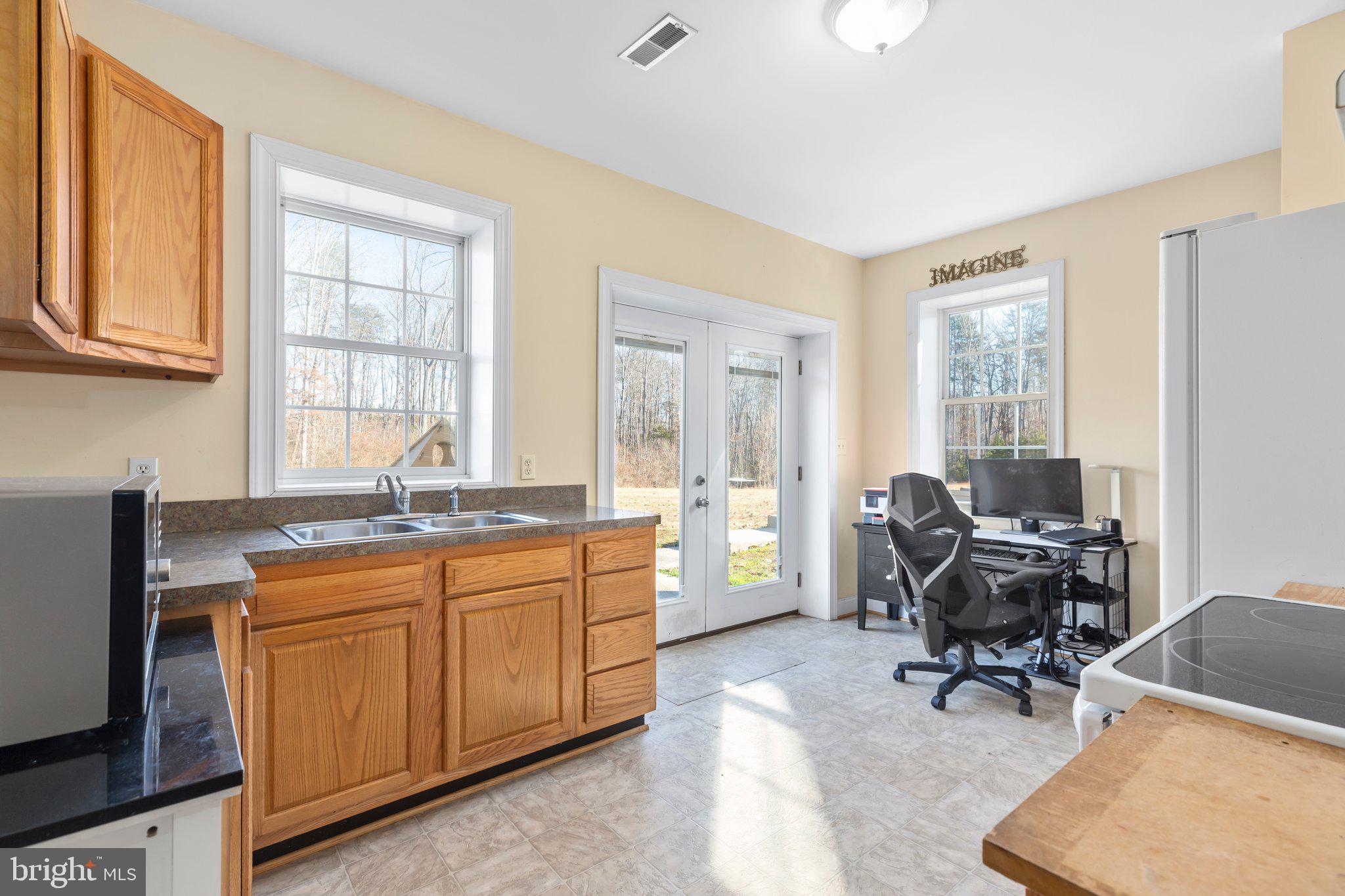 33227 COLONIAL LANE