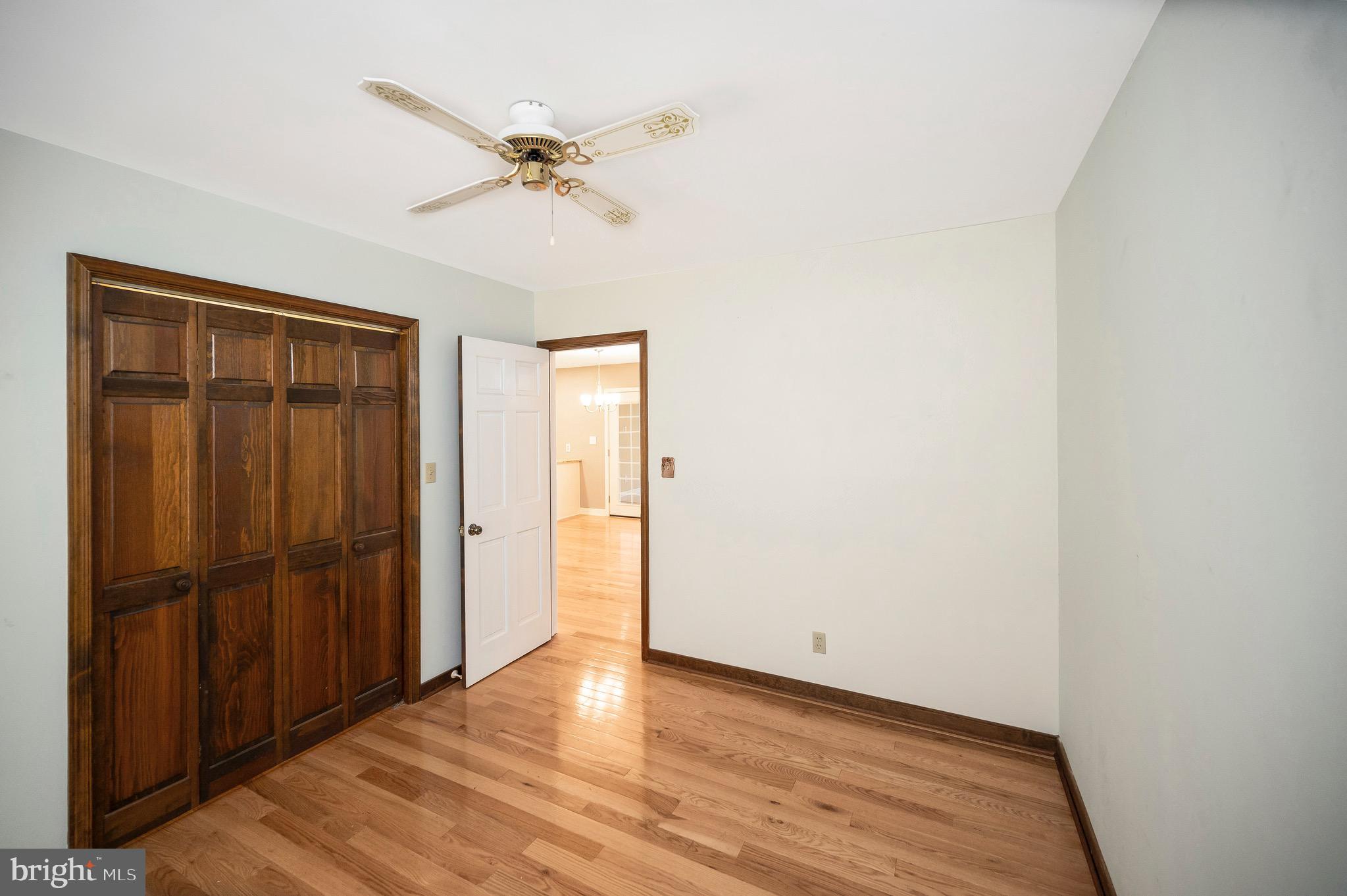 122 YORKTOWN BOULEVARD