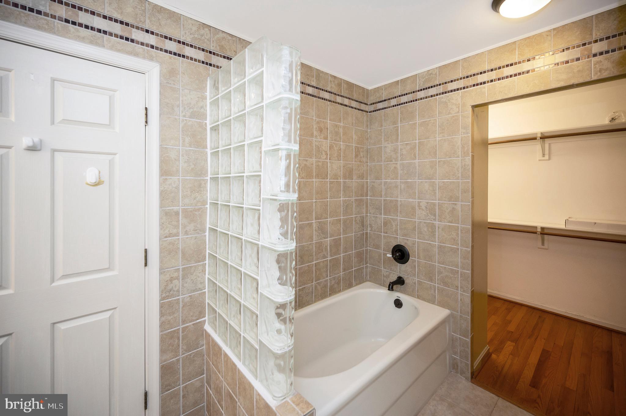 117 PATRICK HENRY COURT