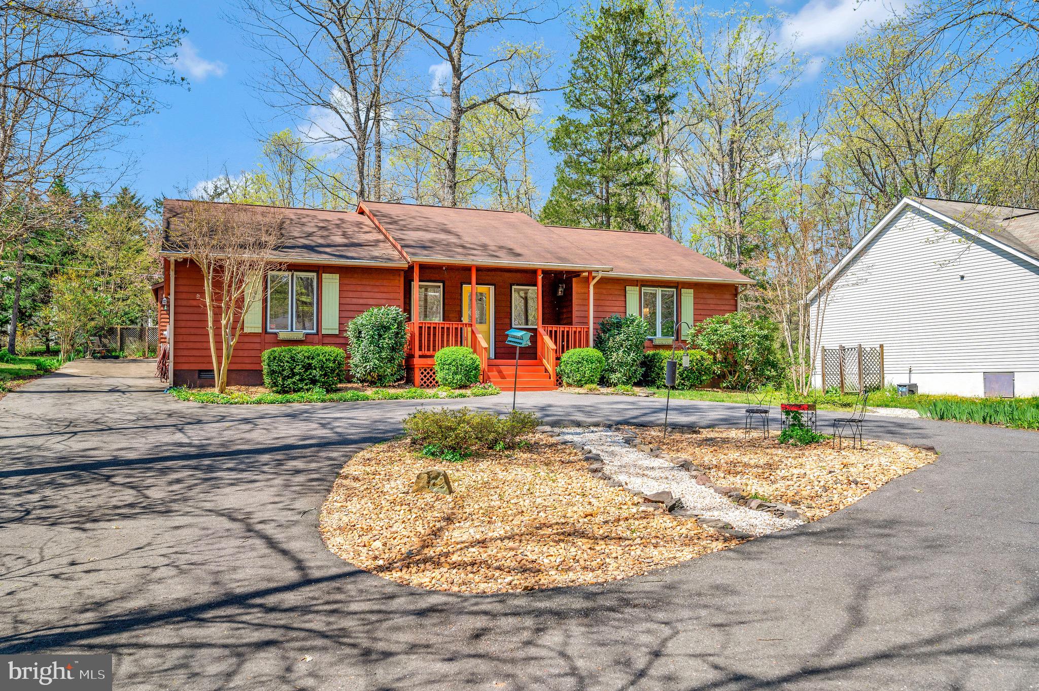 117 PATRICK HENRY COURT