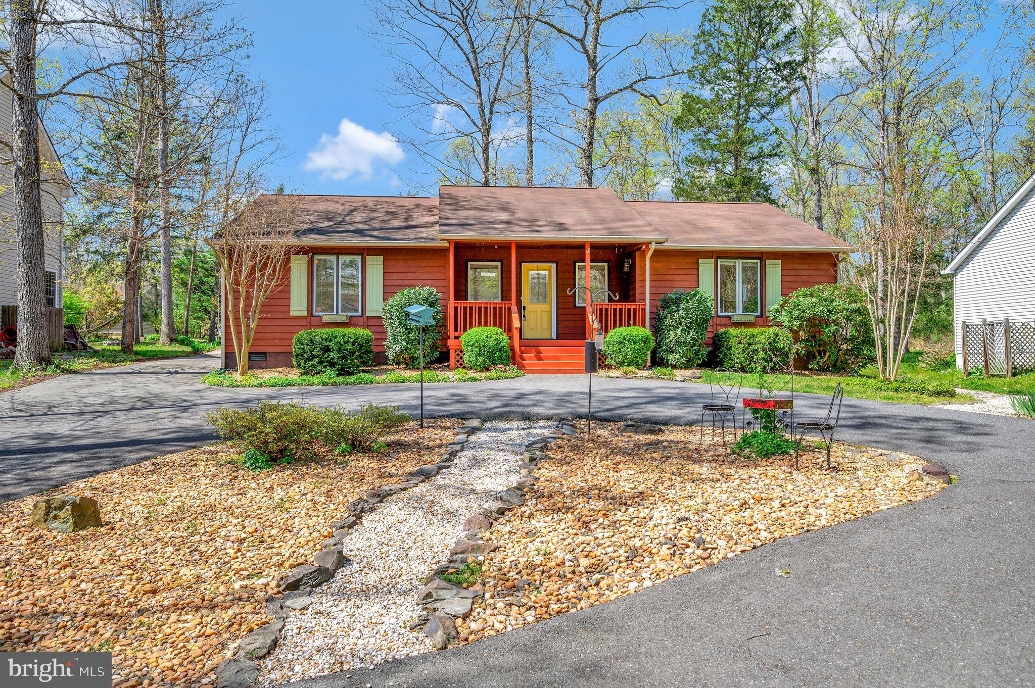 117 PATRICK HENRY COURT