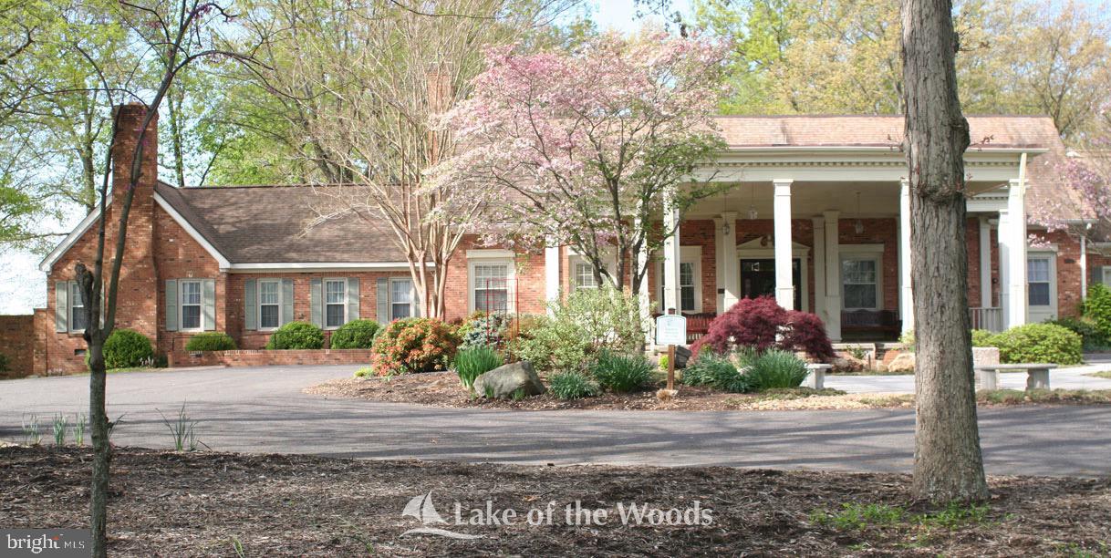 117 PATRICK HENRY COURT
