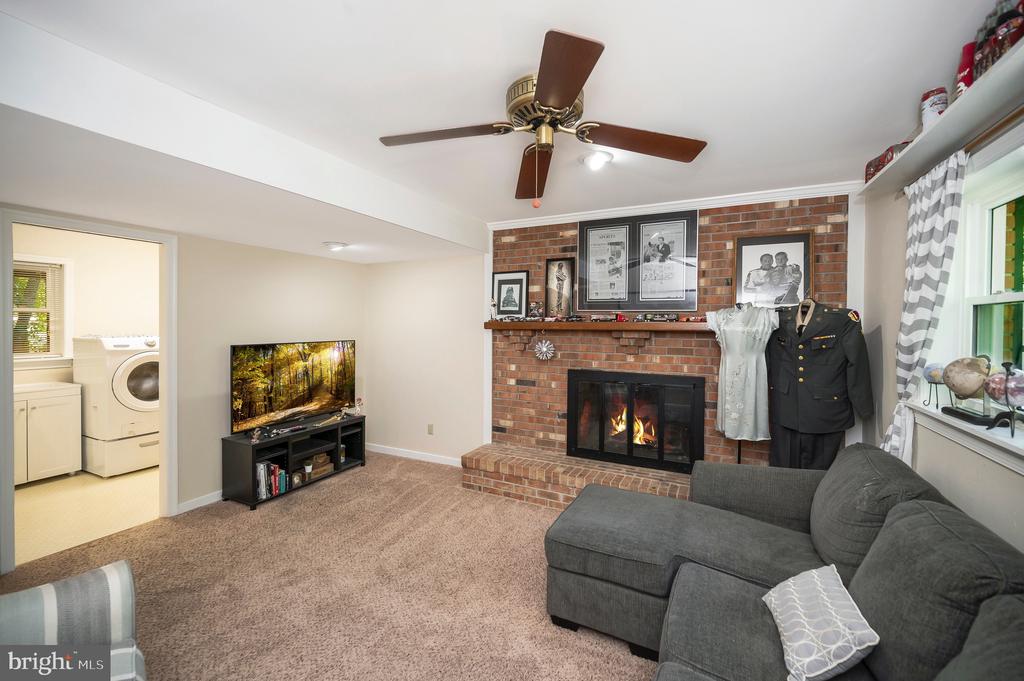 611 MT PLEASANT DRIVE