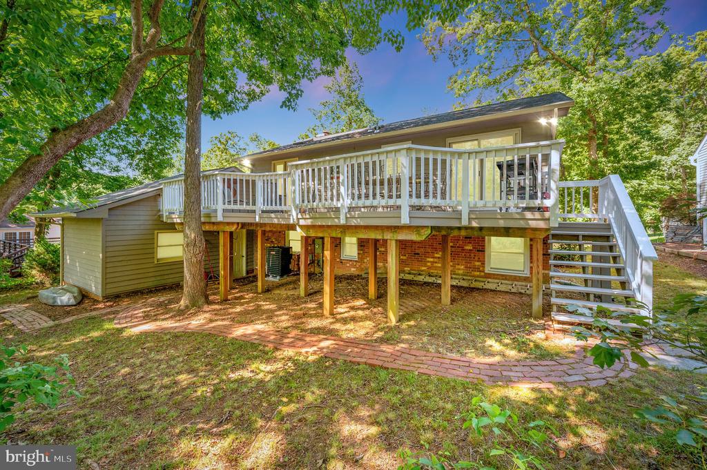611 MT PLEASANT DRIVE