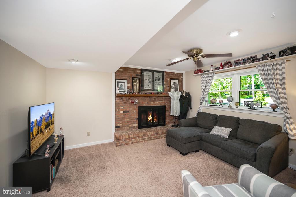 611 MT PLEASANT DRIVE