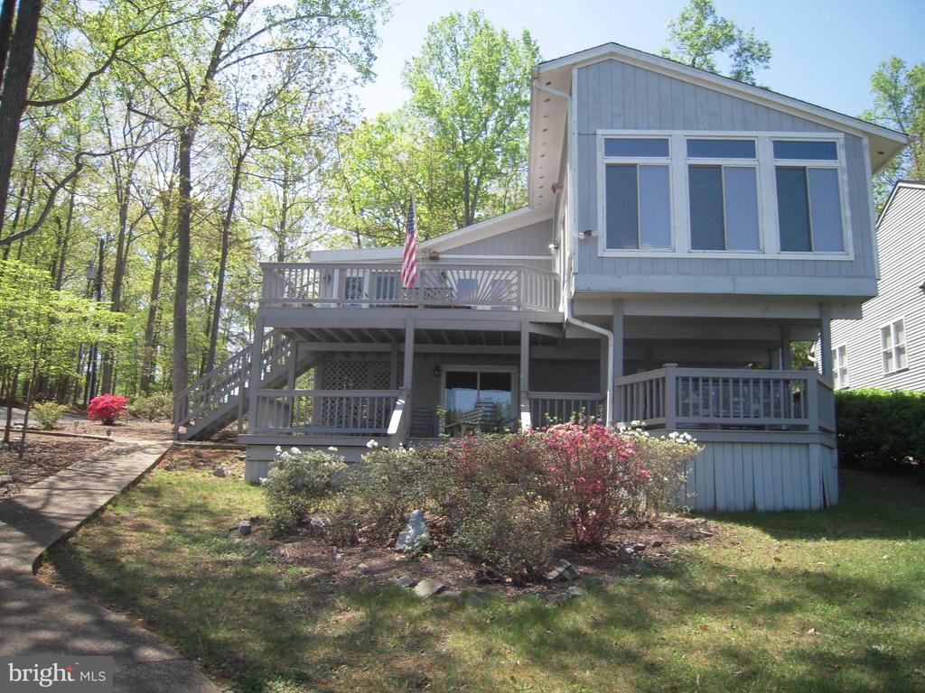 315 WAKEFIELD DRIVE