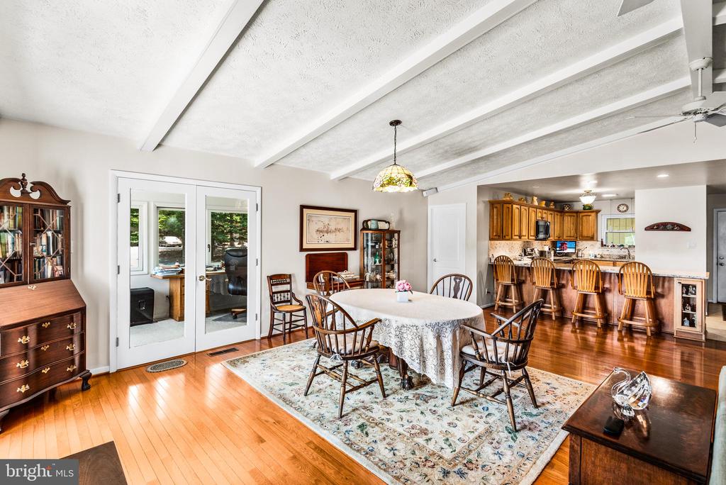 315 WAKEFIELD DRIVE