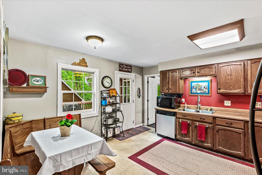 408 WESTOVER PARKWAY