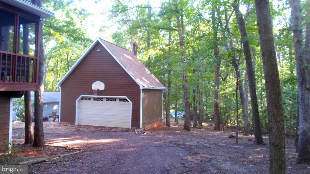 408 WESTOVER PARKWAY