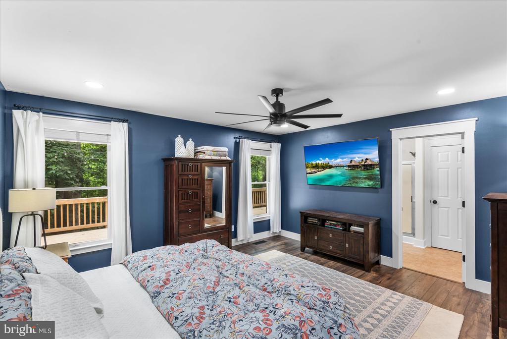 313 STRATFORD CIRCLE