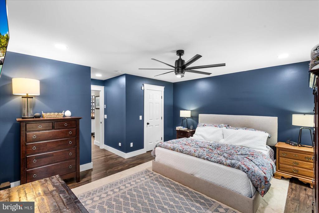 313 STRATFORD CIRCLE