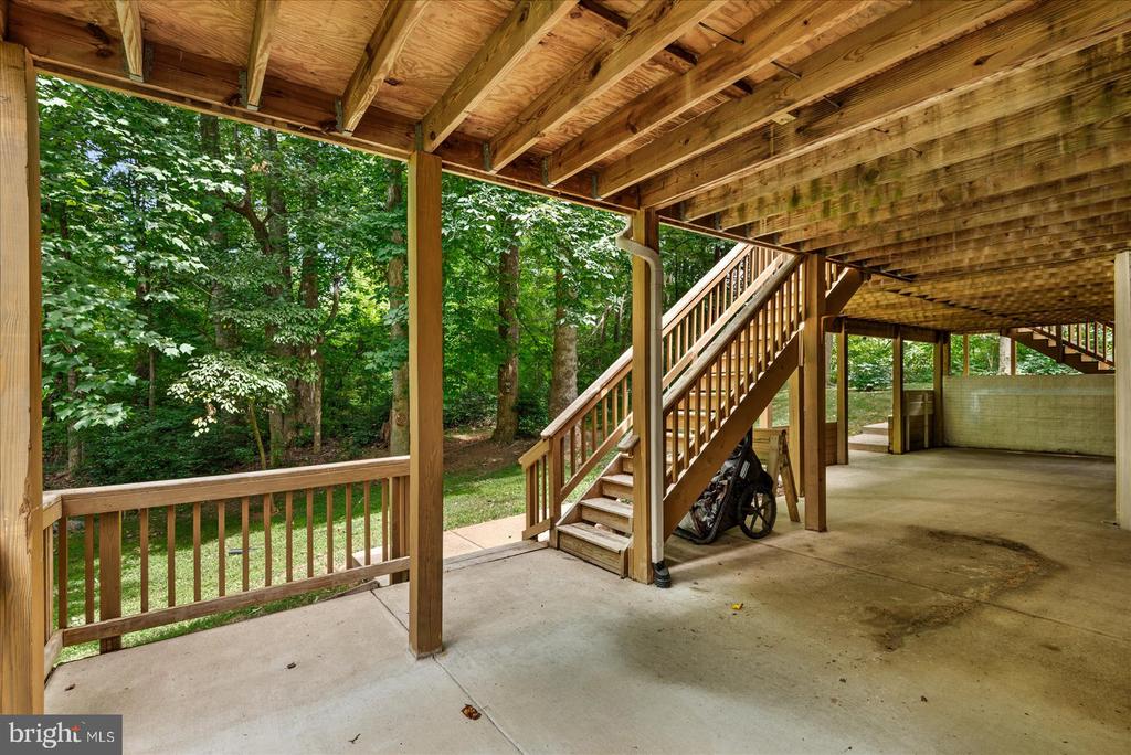313 STRATFORD CIRCLE
