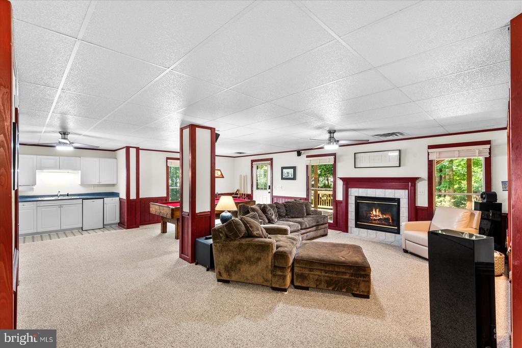313 STRATFORD CIRCLE
