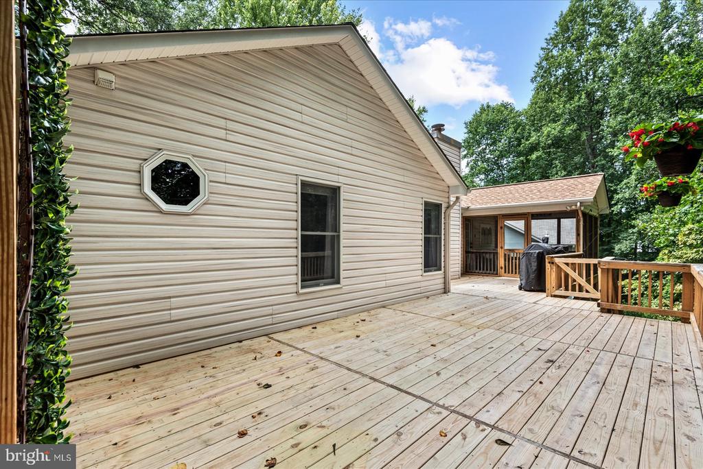 313 STRATFORD CIRCLE