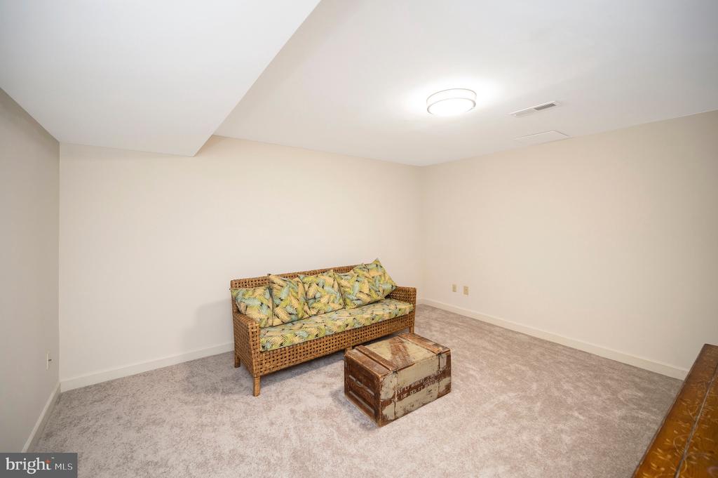 115 BUTLER CIRCLE