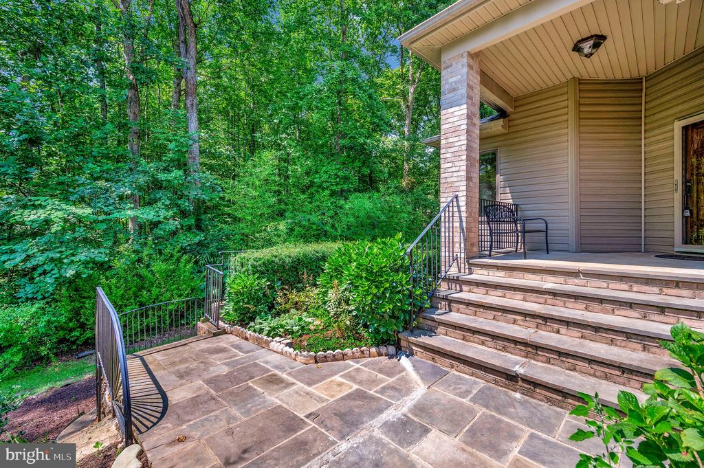 115 BUTLER CIRCLE
