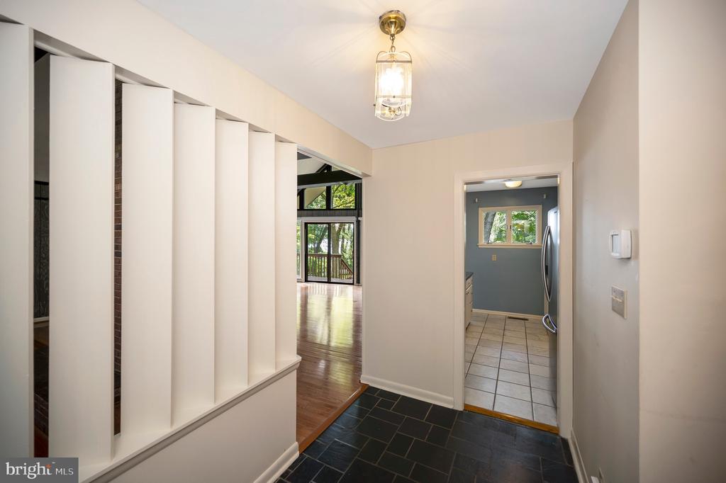 411 WAKEFIELD DRIVE