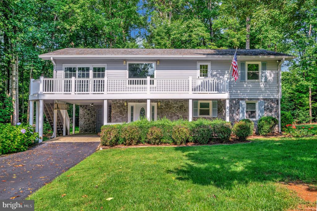 320 STRATFORD CIRCLE