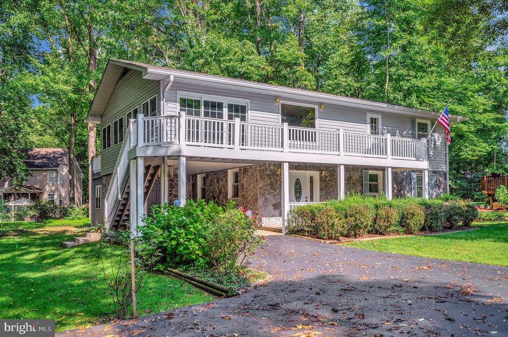 320 STRATFORD CIRCLE