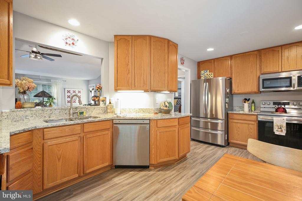 112 MONTICELLO CIRCLE