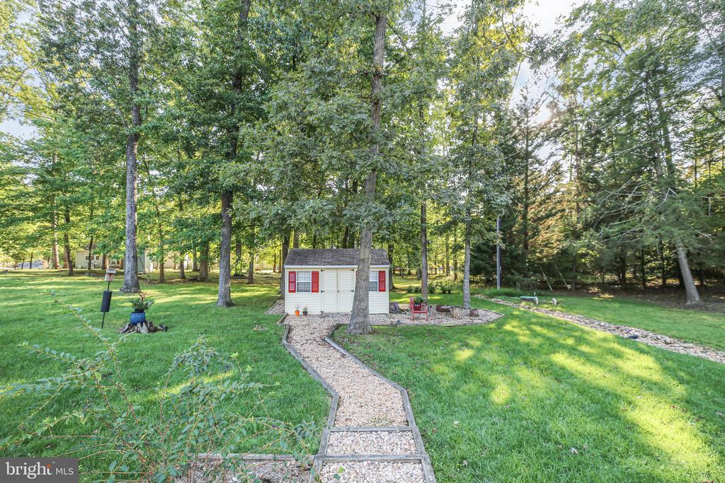 112 MONTICELLO CIRCLE