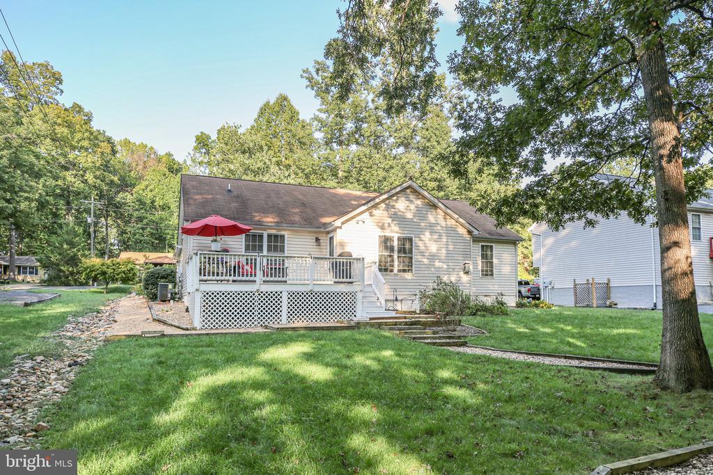 112 MONTICELLO CIRCLE