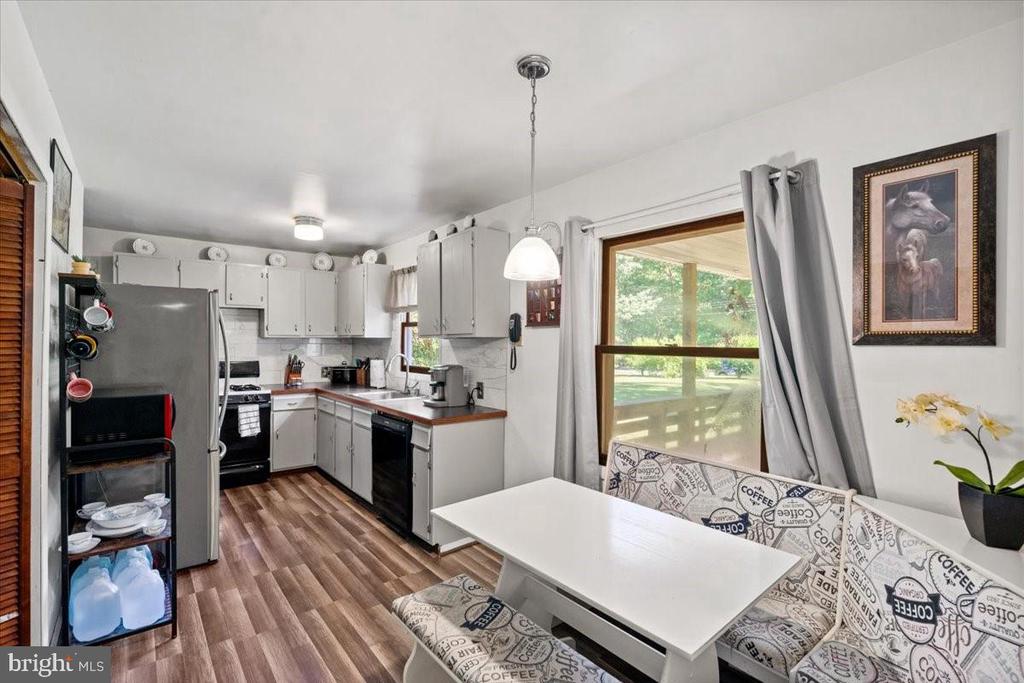 4142 GOV ALMOND ROAD