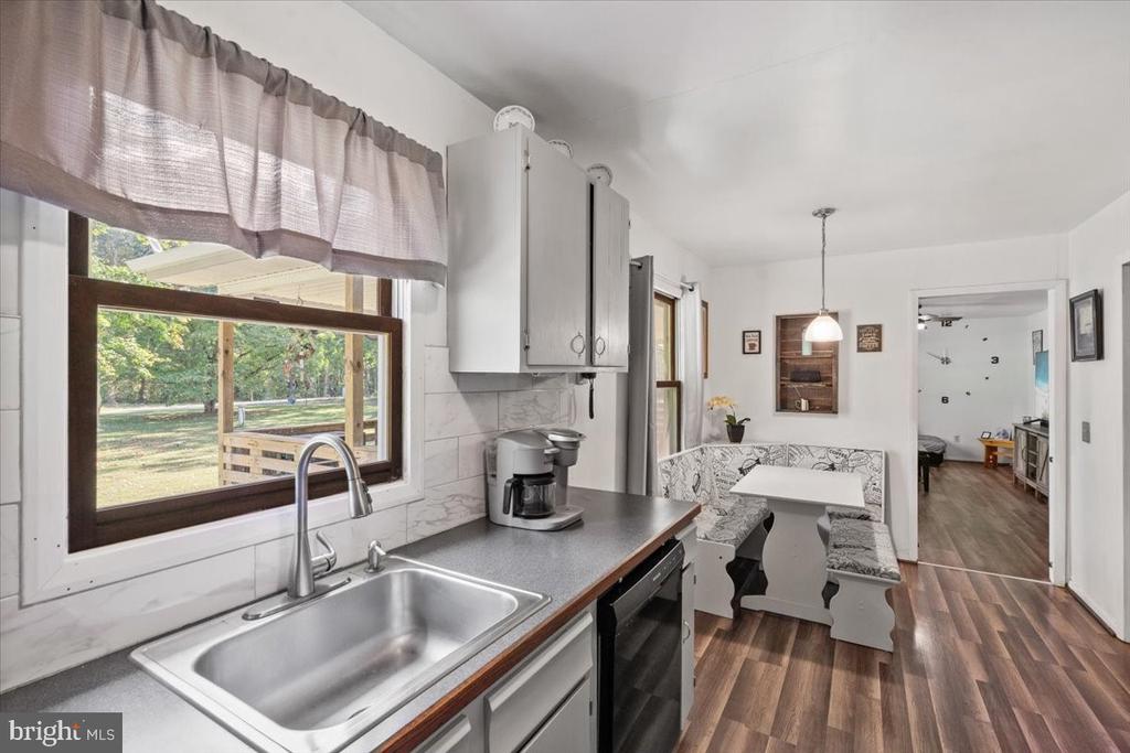 4142 GOV ALMOND ROAD