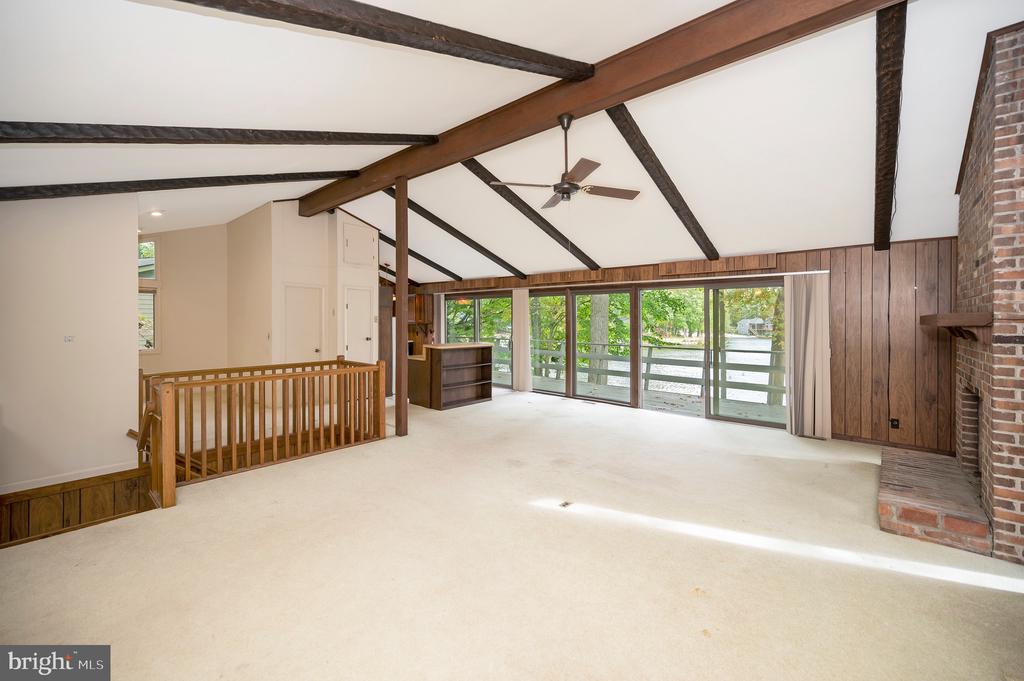 119 HILLSIDE DRIVE