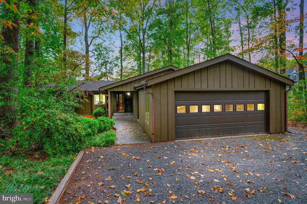 119 HILLSIDE DRIVE