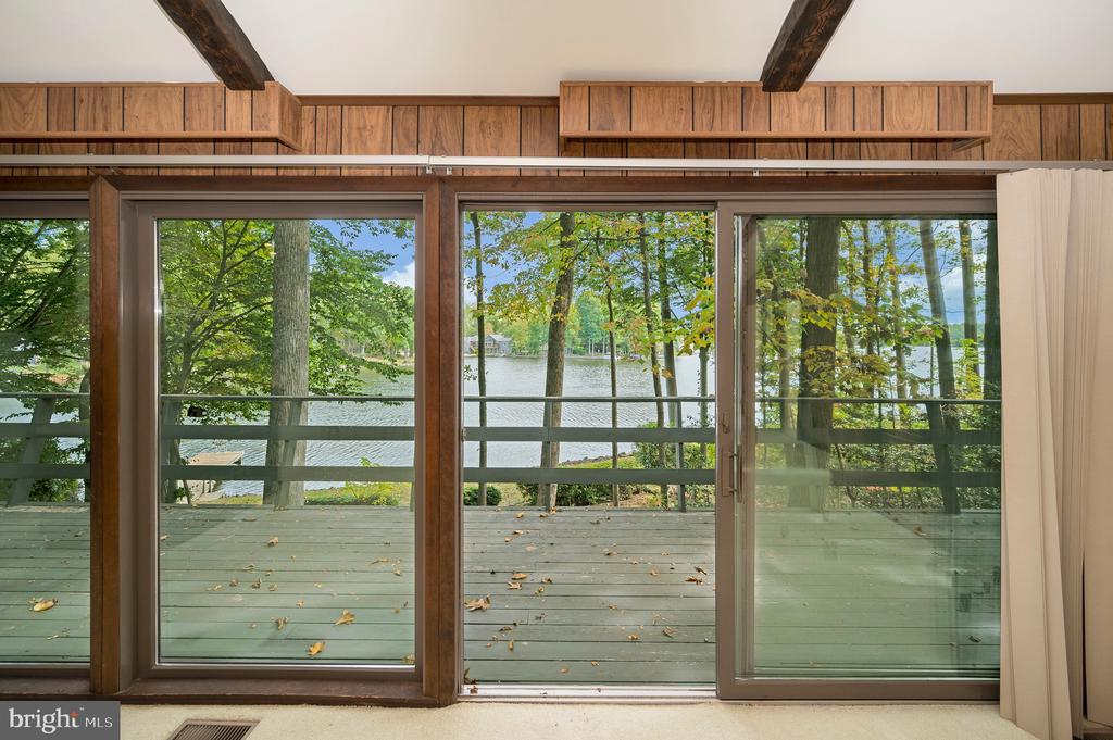 119 HILLSIDE DRIVE