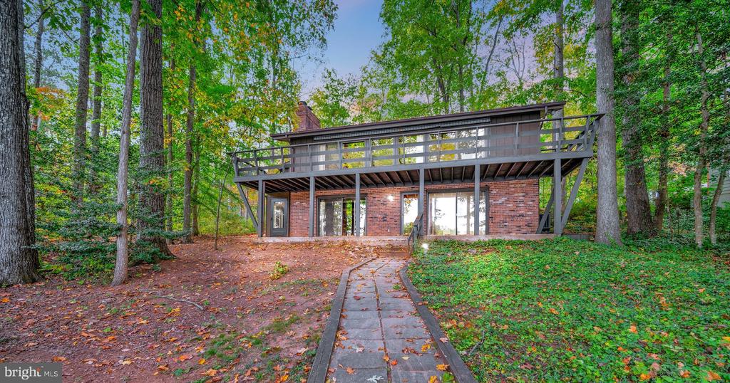 119 HILLSIDE DRIVE