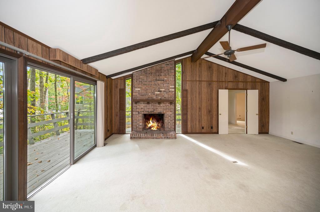 119 HILLSIDE DRIVE