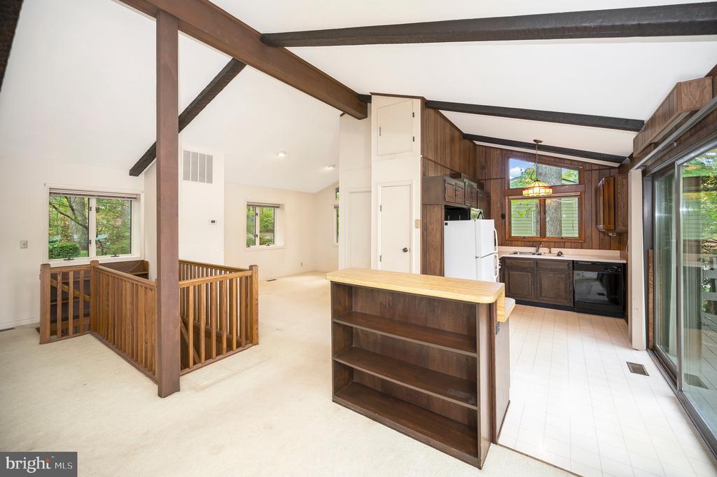 119 HILLSIDE DRIVE