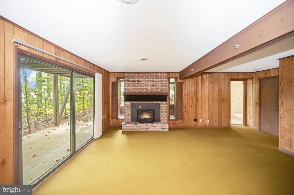 119 HILLSIDE DRIVE