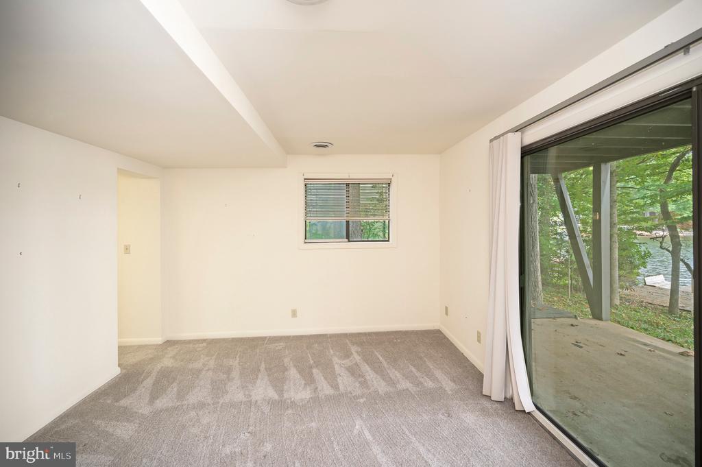 119 HILLSIDE DRIVE