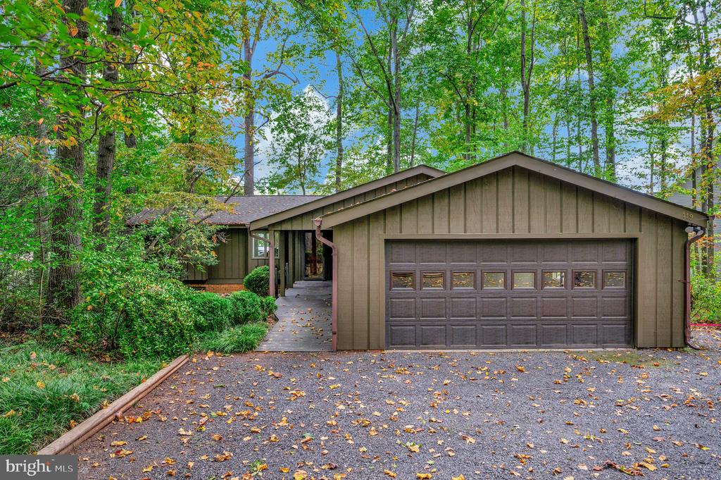 119 HILLSIDE DRIVE