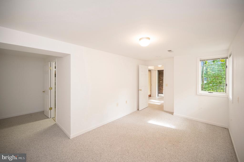 119 HILLSIDE DRIVE