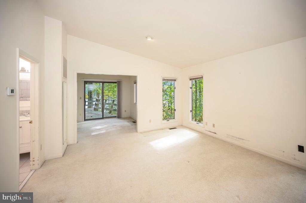 119 HILLSIDE DRIVE
