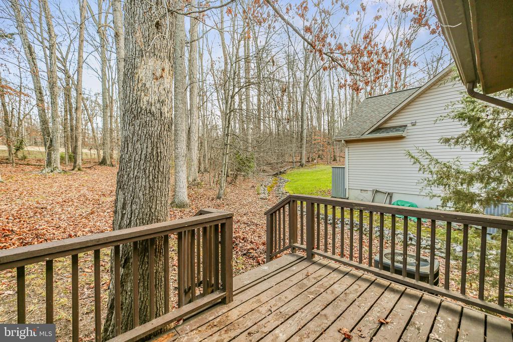 3808 LAKEVIEW PKWAY