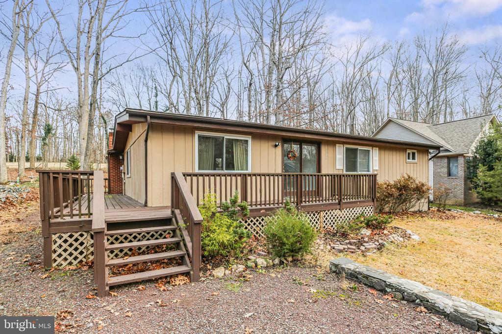 3808 LAKEVIEW PKWAY