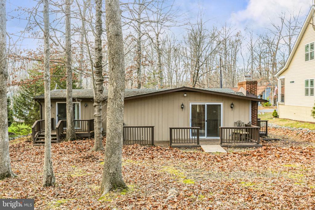 3808 LAKEVIEW PKWAY